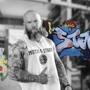 Marcus Schneider vom Projekt Mutig und Stark im Fitnessstudio.